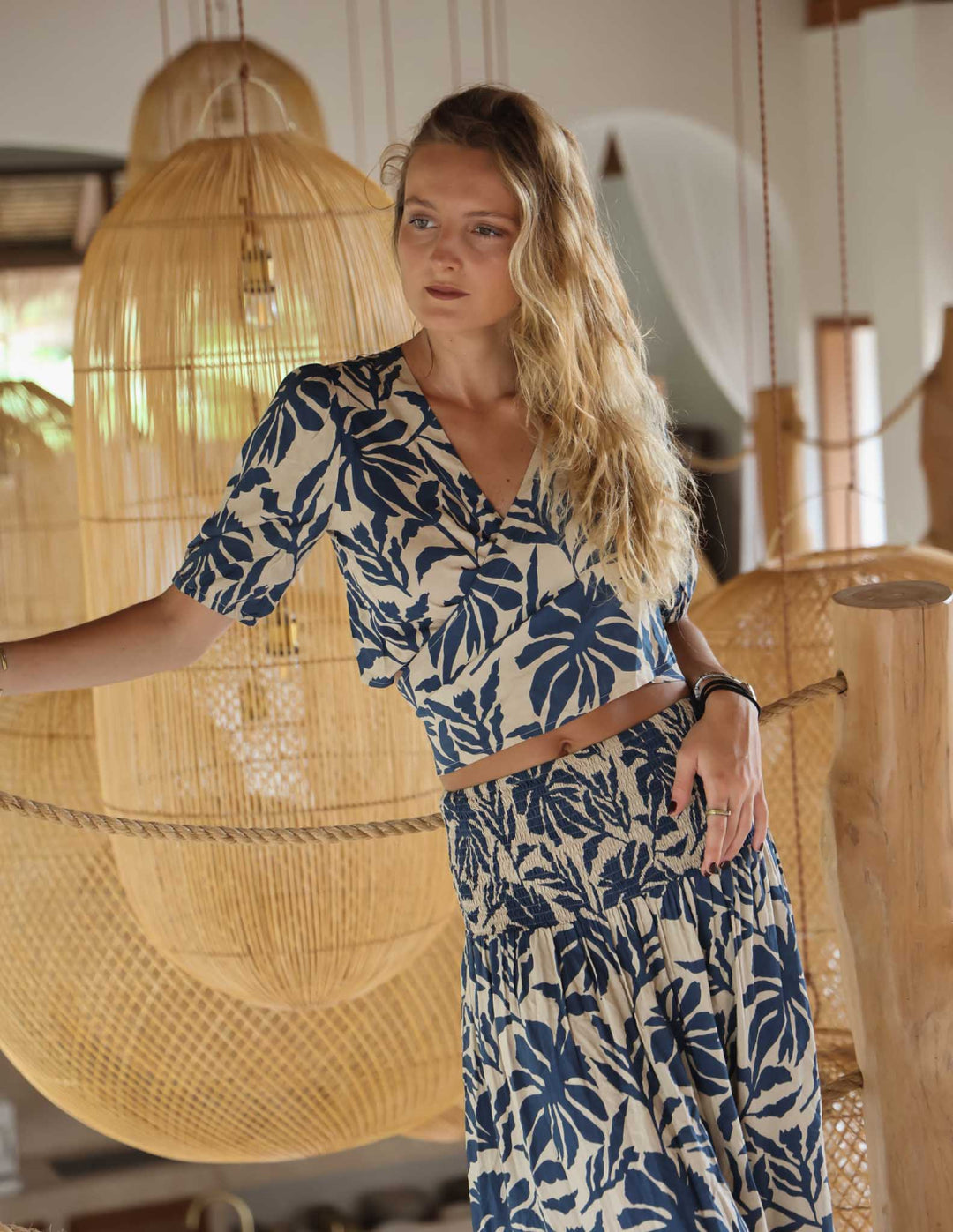 Blusa Kuta - Bunga Azul