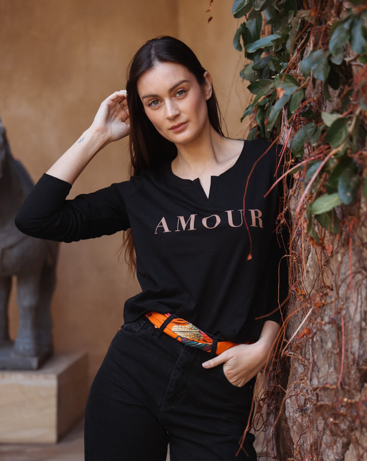 Polera Amour - Manga Larga - Negra